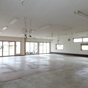 敷地は黄色く囲まれた部分です